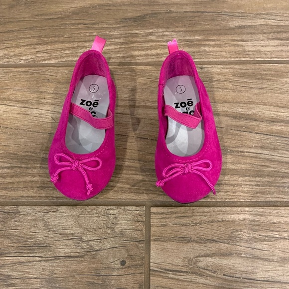 Size 5 Toddler girls shoes - Picture 2 of 4